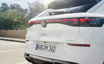 Volkswagen въвежда Full Hybrid за Golf и T-Roc: 170 к.с. без нужда от зареждане Volkswagen Golf и T-Roc с нов Full Hybrid двигател със 170 к.с.