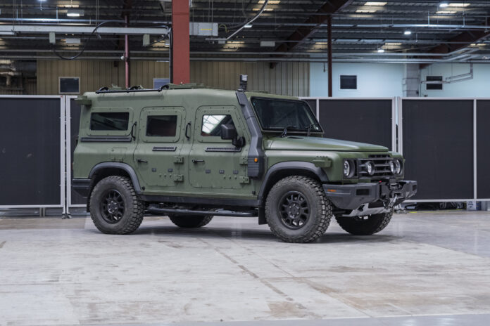 INEOS-Grenadier-Military-Blue-Light_02 Военна версия на INEOS Grenadier