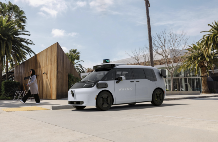 Роботакси на Waymo Автономен автомобил Waymo за услугата роботакси